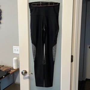 Xersion Black and Gray Leggings, Size S